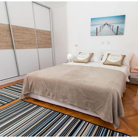 Large Apartment Between Split And Trogir Kastela Luaran gambar