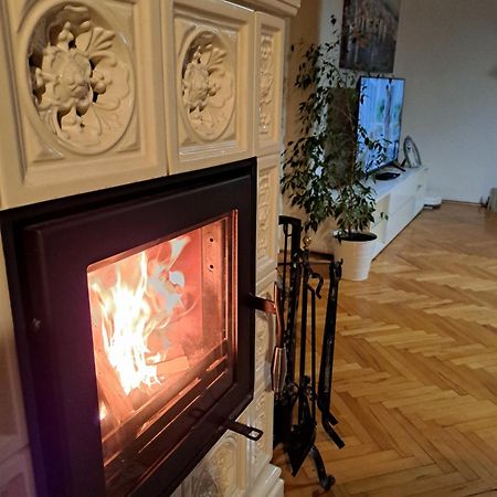 Large Apartment Between Split And Trogir Kastela Bilik gambar