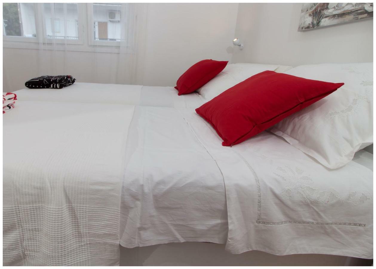Large Apartment Between Split And Trogir Kastela Luaran gambar